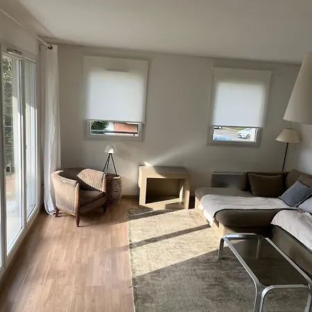 Lägenhet Bright And Spacious 2 Bedroom With Balcony Wasquehal