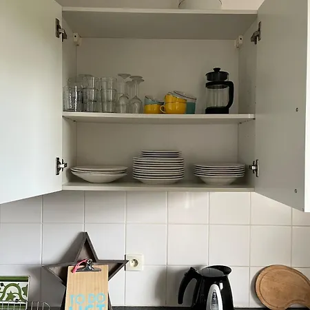Bright And Spacious 2 Bedroom With Balcony Lägenhet